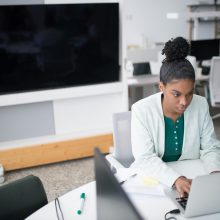 pexels-kampus-8636622 pexels-kampus-8636622